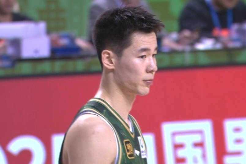 上来就很凶！郭昊文打满首节 4中2&罚球6中6独得10分2篮板